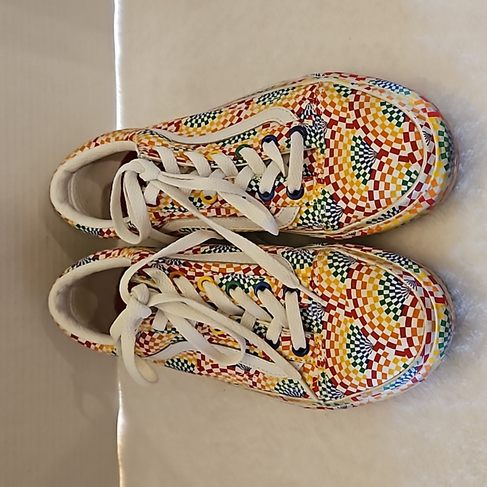 Vans | Women's Mulit Color Old Skool Platfor Pride Sneakers Sz 7.5